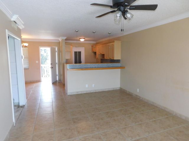 4770 NW 10 Court NW 306, Plantation, FL 33313