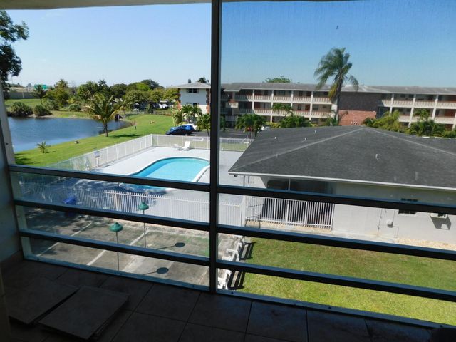 4770 NW 10 Court NW 306, Plantation, FL 33313