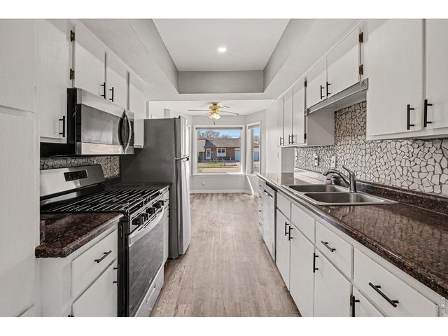 915 White Elm Dr, Loveland, CO 80538