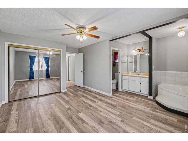 915 White Elm Dr, Loveland, CO 80538