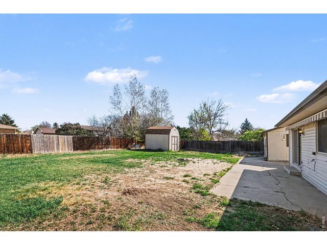 915 White Elm Dr, Loveland, CO 80538