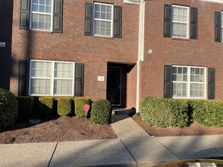 3112 George Buchanan Dr, La Vergne, TN 37086