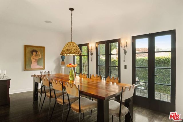 2041 Grace Avenue, Los Angeles, CA 90068