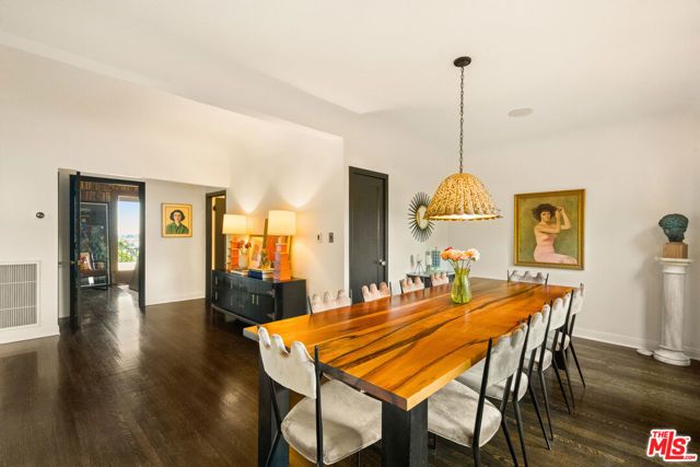 2041 Grace Avenue, Los Angeles, CA 90068