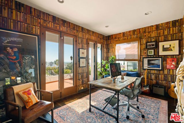 2041 Grace Avenue, Los Angeles, CA 90068