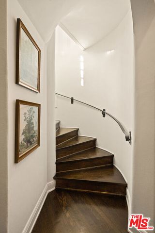 2041 Grace Avenue, Los Angeles, CA 90068