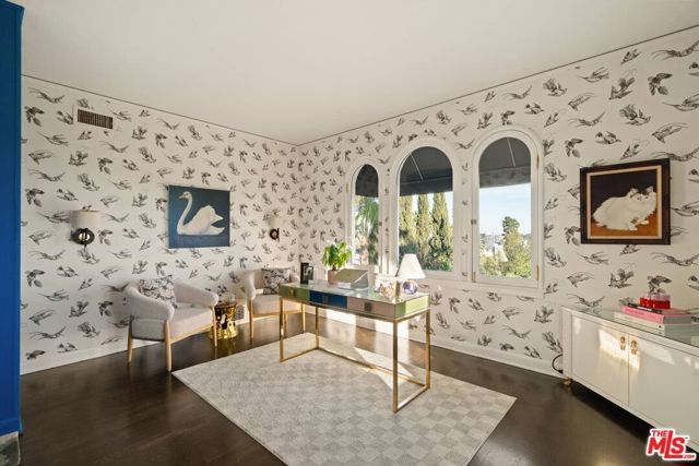 2041 Grace Avenue, Los Angeles, CA 90068