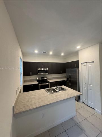 13411 SW 287th Ter 13411, Homestead, FL 33033
