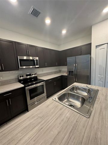 13411 SW 287th Ter 13411, Homestead, FL 33033