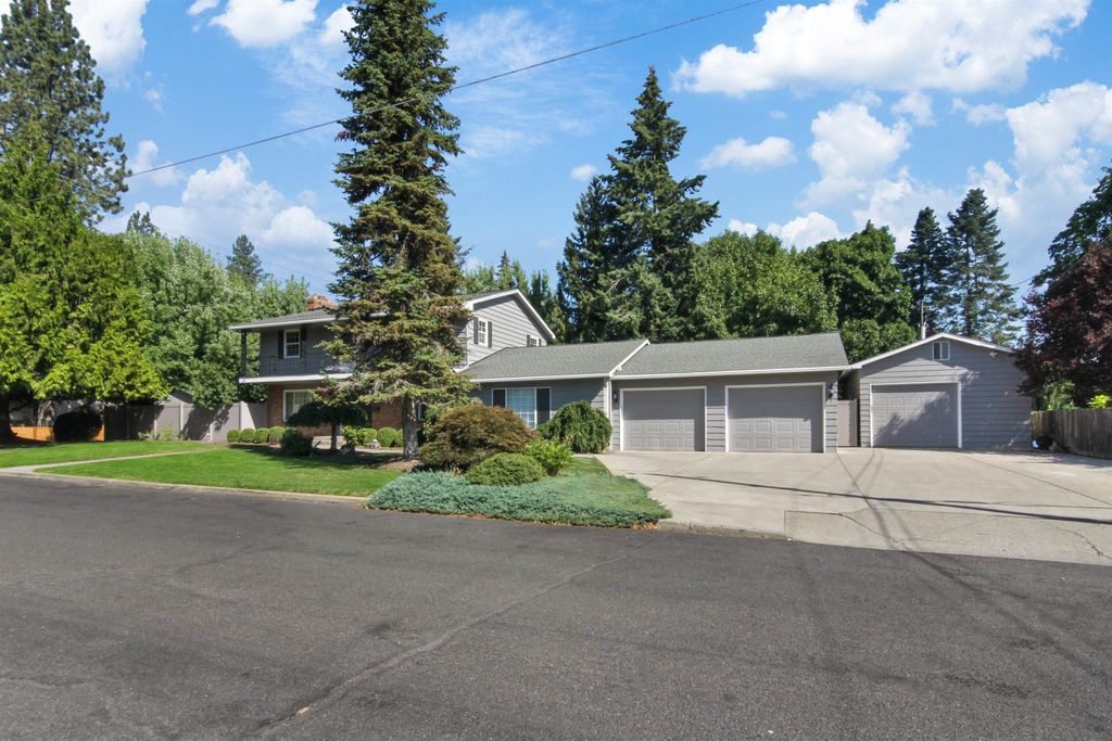 2201 E 42nd Ave, Spokane, WA 99203 photo 2