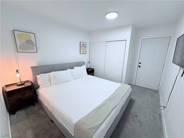 2013 Howard Avenue, Las Vegas, NV 89104