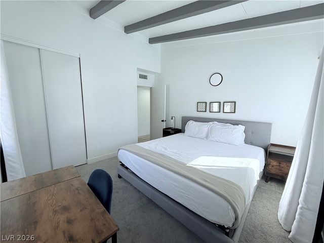 2013 Howard Avenue, Las Vegas, NV 89104