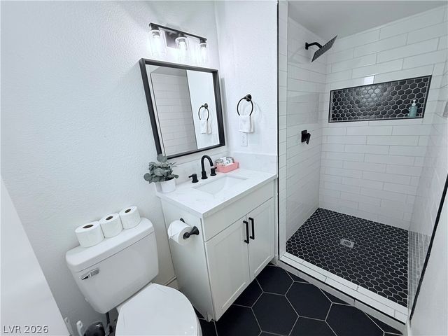 2013 Howard Avenue, Las Vegas, NV 89104