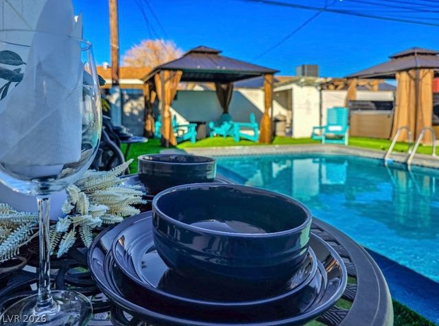 2013 Howard Avenue, Las Vegas, NV 89104