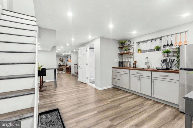 1319 W WYOMING AVE, Philadelphia, PA 19140