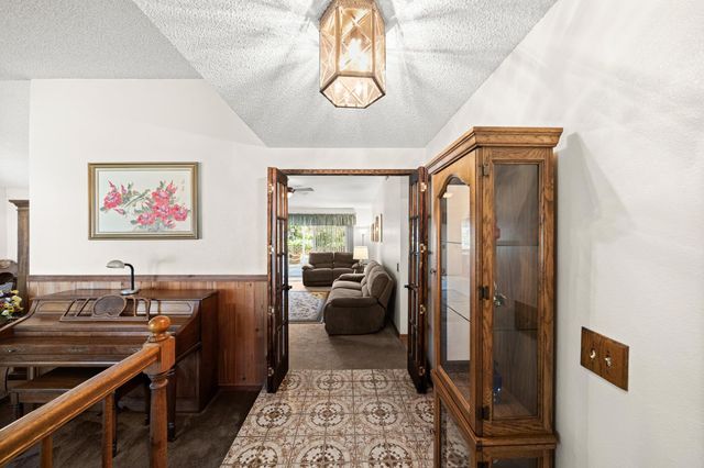 8336 Newbridge Way, Citrus Heights, CA 95610