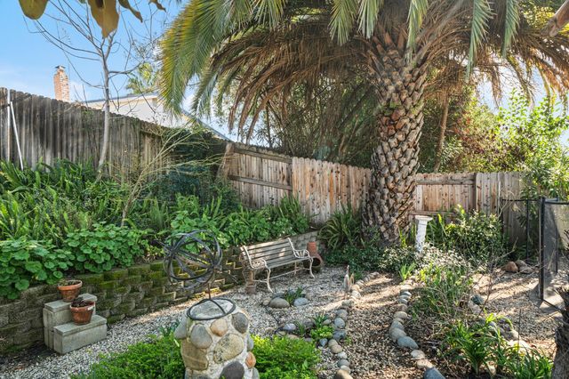 8336 Newbridge Way, Citrus Heights, CA 95610