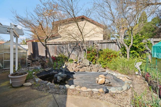 8336 Newbridge Way, Citrus Heights, CA 95610