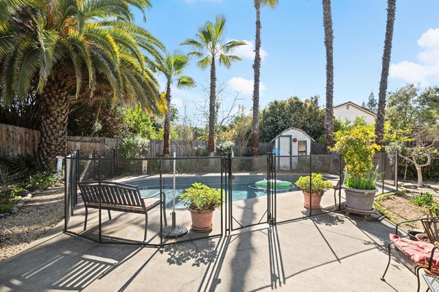 8336 Newbridge Way, Citrus Heights, CA 95610