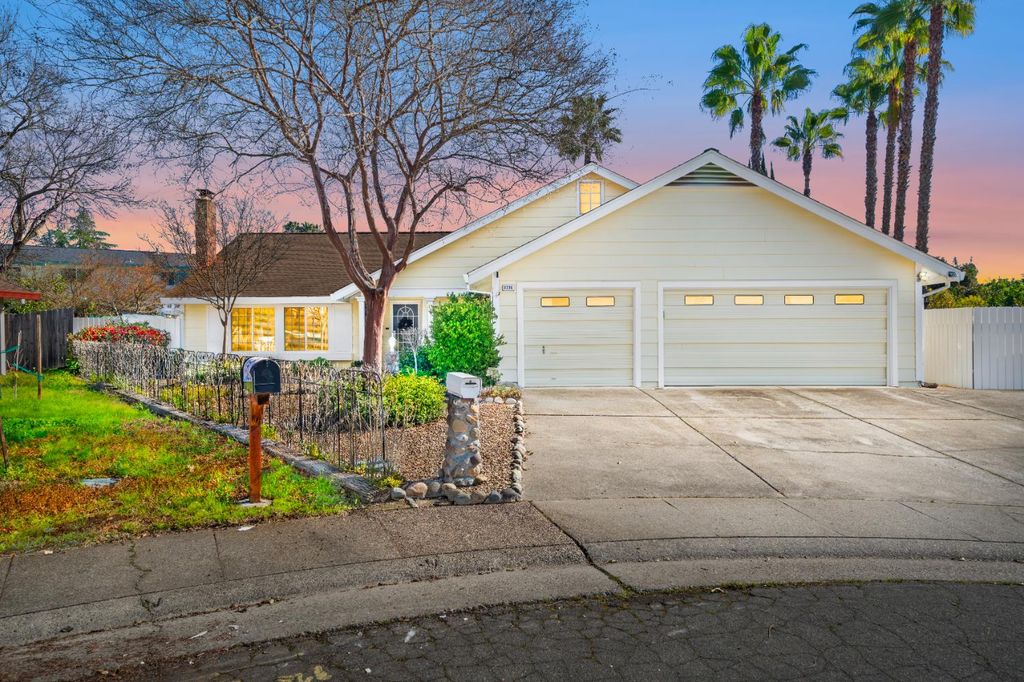 8336 Newbridge Way, Citrus Heights, CA 95610