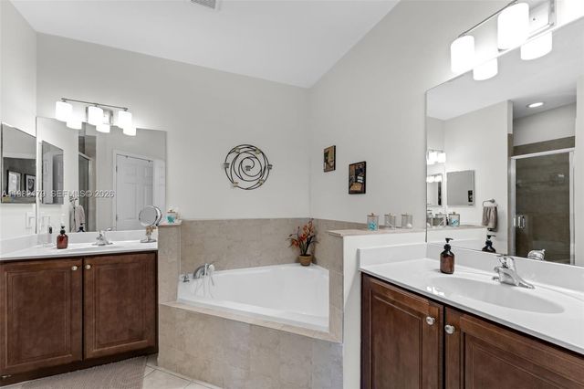 11307 SW 238th St, Homestead, FL 33032