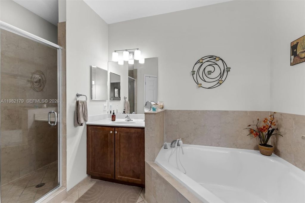 Image 26 of property listing at 11307 SW 238th St, Homestead, FL 33032