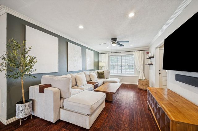 4415 Grass Valley Street, Houston, TX 77018