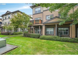 22836 Sw FOREST CREEK Dr 201, Sherwood, OR 97140