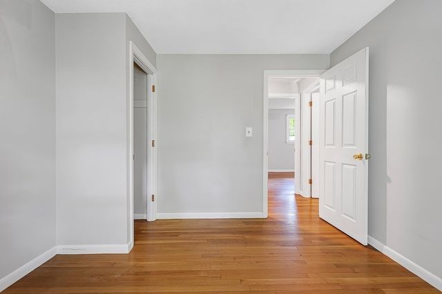 42 Iowa St, Worcester, MA 01602