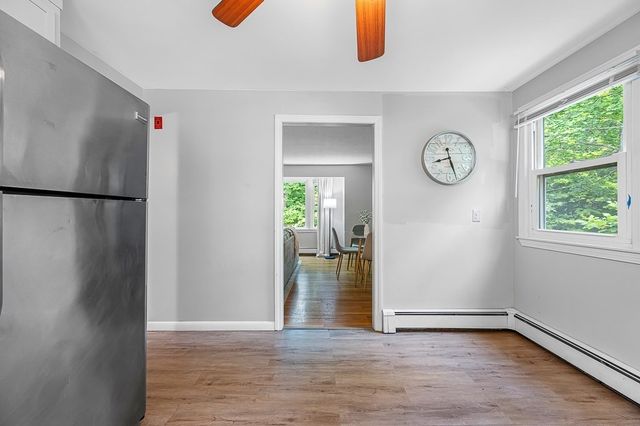 42 Iowa St, Worcester, MA 01602
