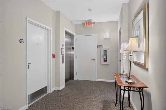 605 W Market Street 206, Greensboro, NC 27401