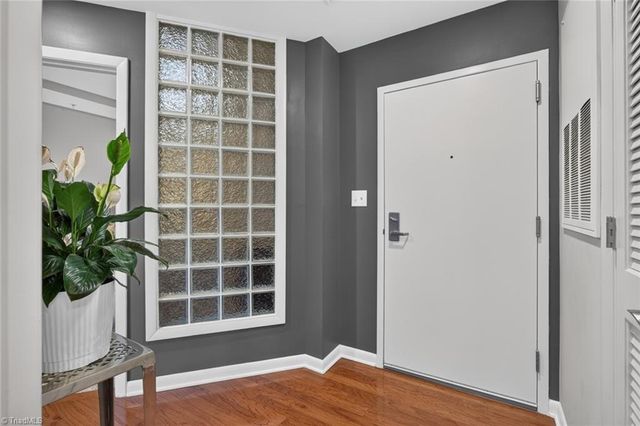 605 W Market Street 206, Greensboro, NC 27401