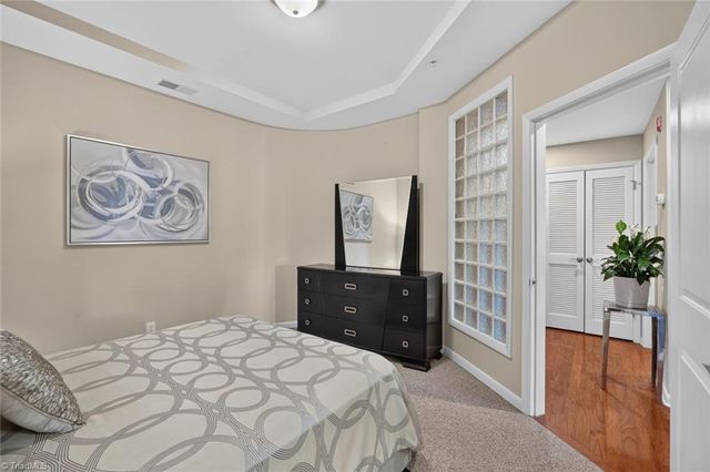 605 W Market Street 206, Greensboro, NC 27401