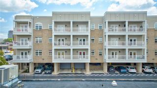 605 W Market Street 206, Greensboro, NC 27401