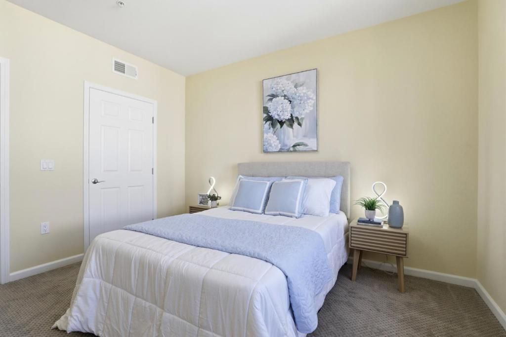 Image 15 of property listing at 809 Auzerais Avenue 322, San Jose, CA 95126