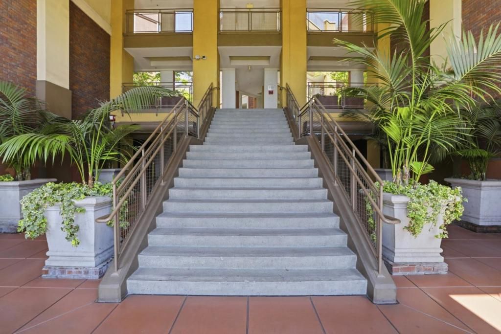 Image 29 of property listing at 809 Auzerais Avenue 322, San Jose, CA 95126