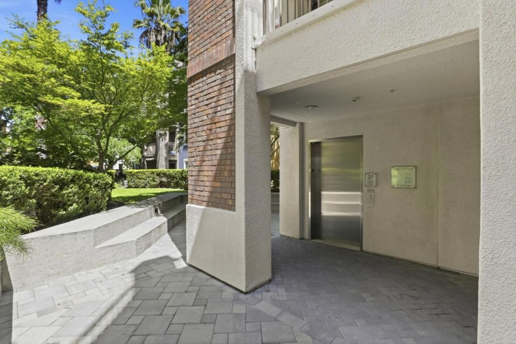 Image 30 of property listing at 809 Auzerais Avenue 322, San Jose, CA 95126
