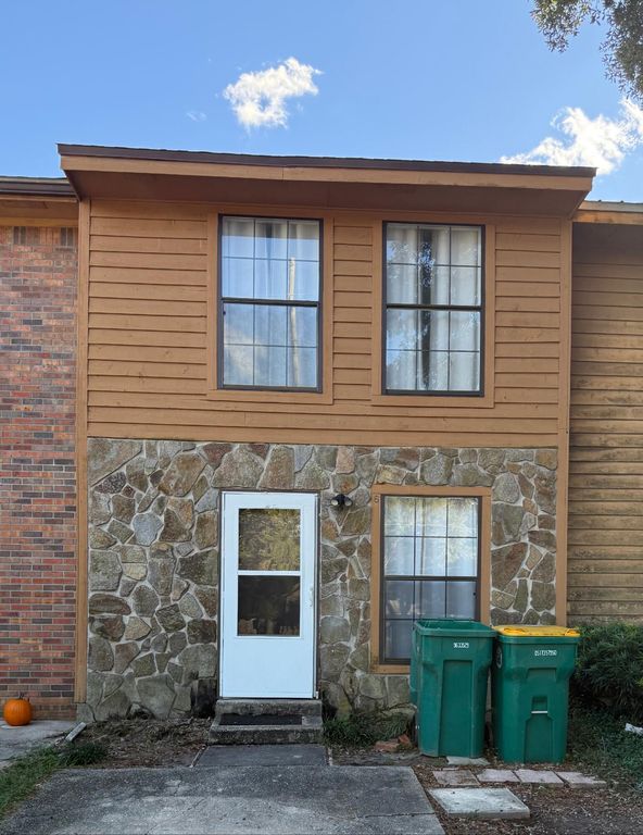 226 Pelham Road Road 6, Fort Walton Beach, FL 32547