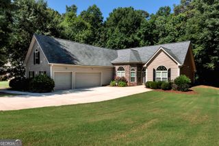 222 Jefferson Walk Circle, Jefferson, GA 30549