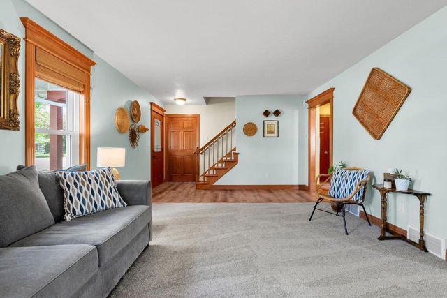 4501 N STONEBRIDGE COURT, Appleton, WI 54913