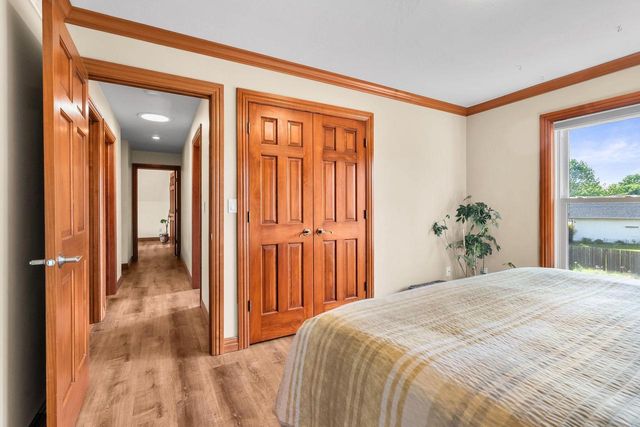 4501 N STONEBRIDGE COURT, Appleton, WI 54913