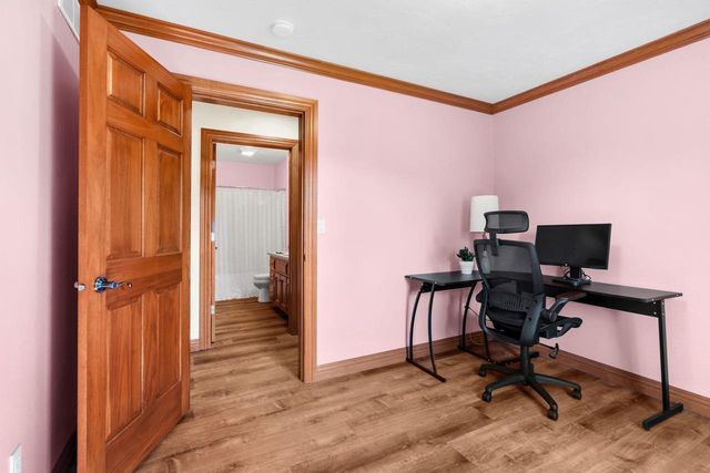 4501 N STONEBRIDGE COURT, Appleton, WI 54913