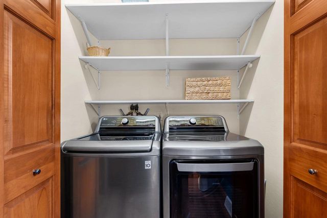 4501 N STONEBRIDGE COURT, Appleton, WI 54913
