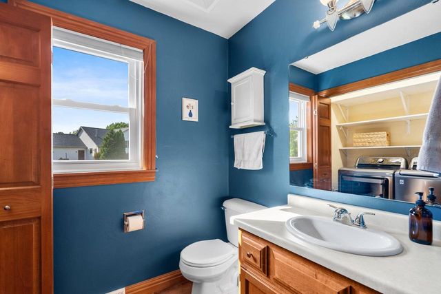 4501 N STONEBRIDGE COURT, Appleton, WI 54913