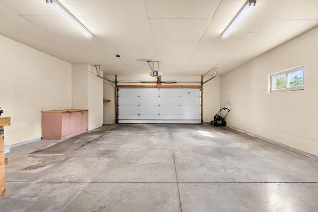 4501 N STONEBRIDGE COURT, Appleton, WI 54913