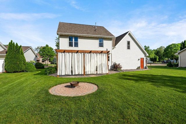 4501 N STONEBRIDGE COURT, Appleton, WI 54913