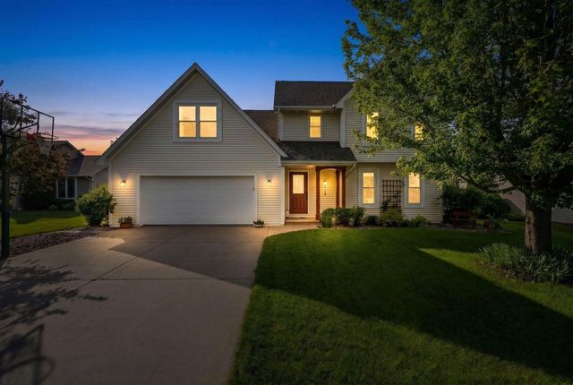 4501 N STONEBRIDGE COURT, Appleton, WI 54913