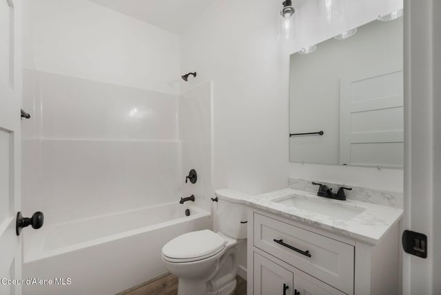 375 Jasper Loop, Ponderay, ID 83852