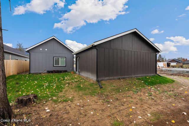 375 Jasper Loop, Ponderay, ID 83852