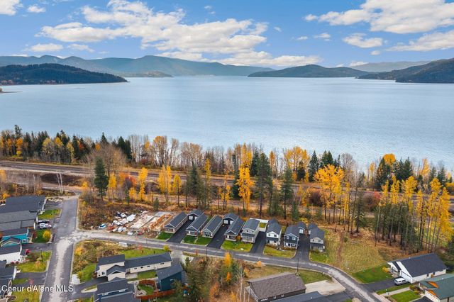 375 Jasper Loop, Ponderay, ID 83852